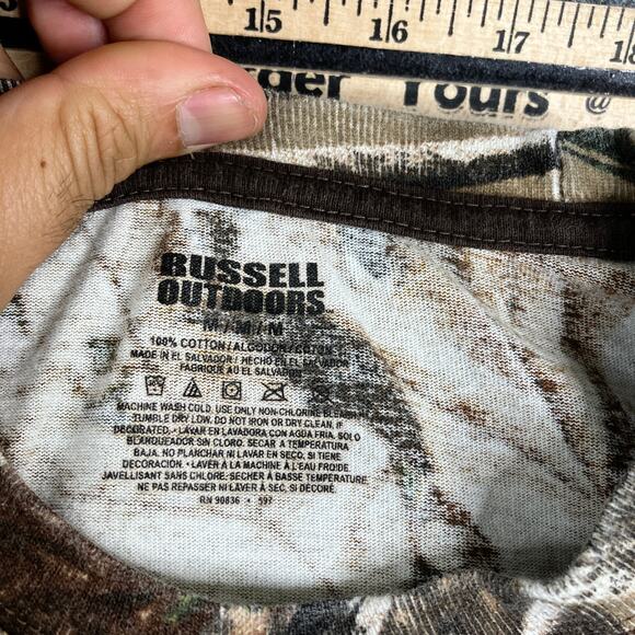 Russell Outdoors T-Shirt Womens M Camo Long Sleeve Pink Southern Logo Hunting - Picture 4 of 7